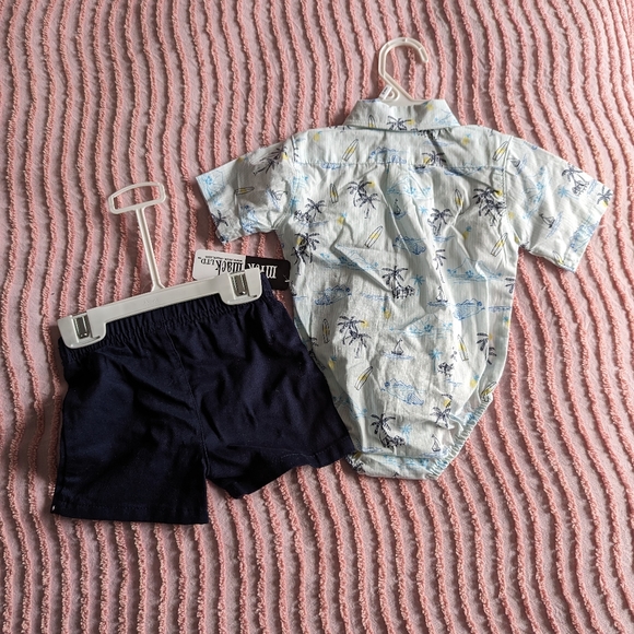 NWT baby set - Picture 2 of 2